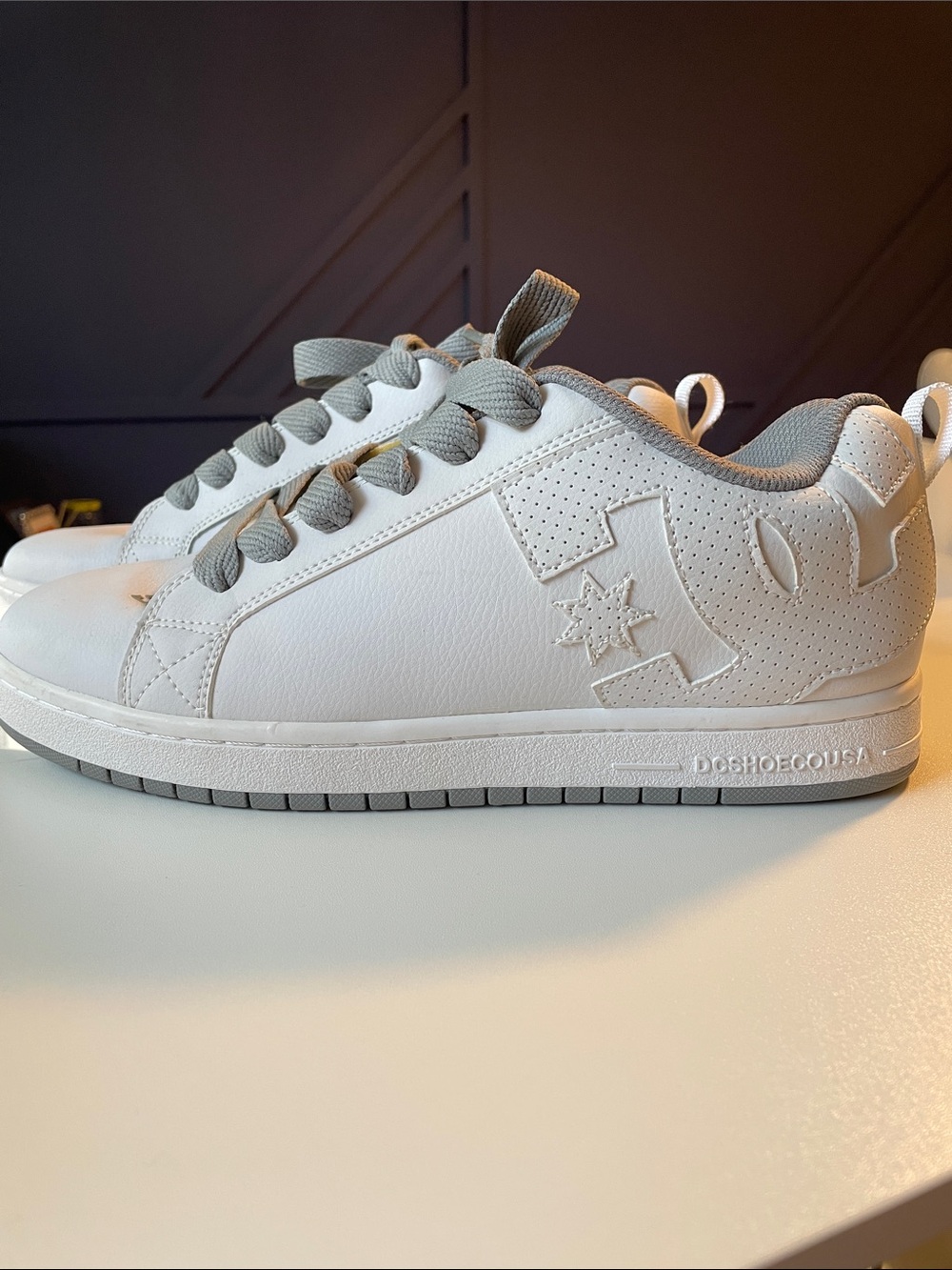 DC White and Gray Low-Top Skate Shoes Men’s 10.5